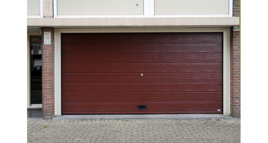 Klütsch Verladetechnik - Garagentore | Exklusive Garagensektionaltore